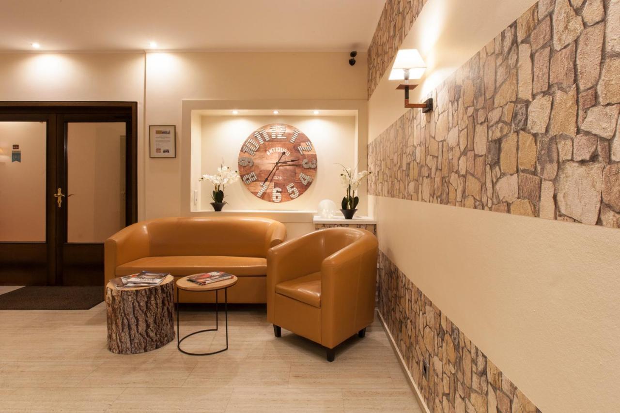 Hotel Angerland Garni Ratingen Kültér fotó