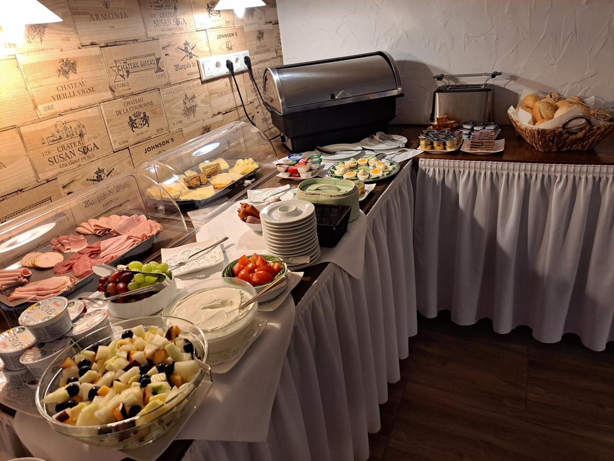 Hotel Angerland Garni Ratingen Kültér fotó